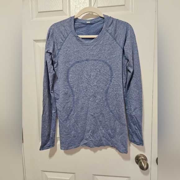 lululemon athletica Tops - Lululemon Blue Sparkle Swiftly 10